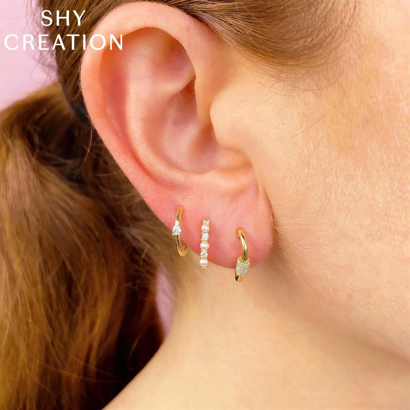 Shy Creation 14K Yellow Gold .14ctw Classic Huggie Style Diamond Earrings