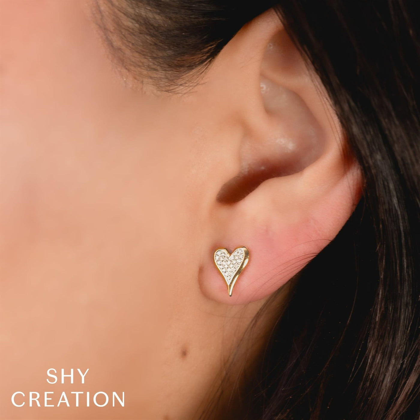 Shy Creation 14K Yellow Gold 0.11ctw Heart Stud Style Diamond Earrings