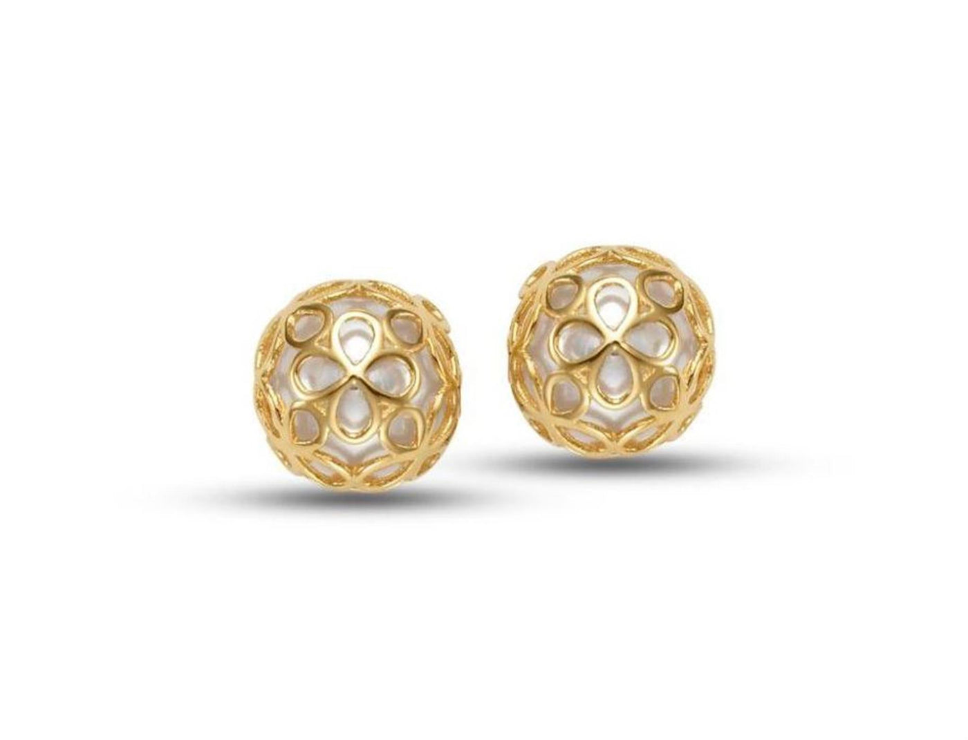 14K Yellow Gold Stud Style Earrings Featuring Freshwater Pearls