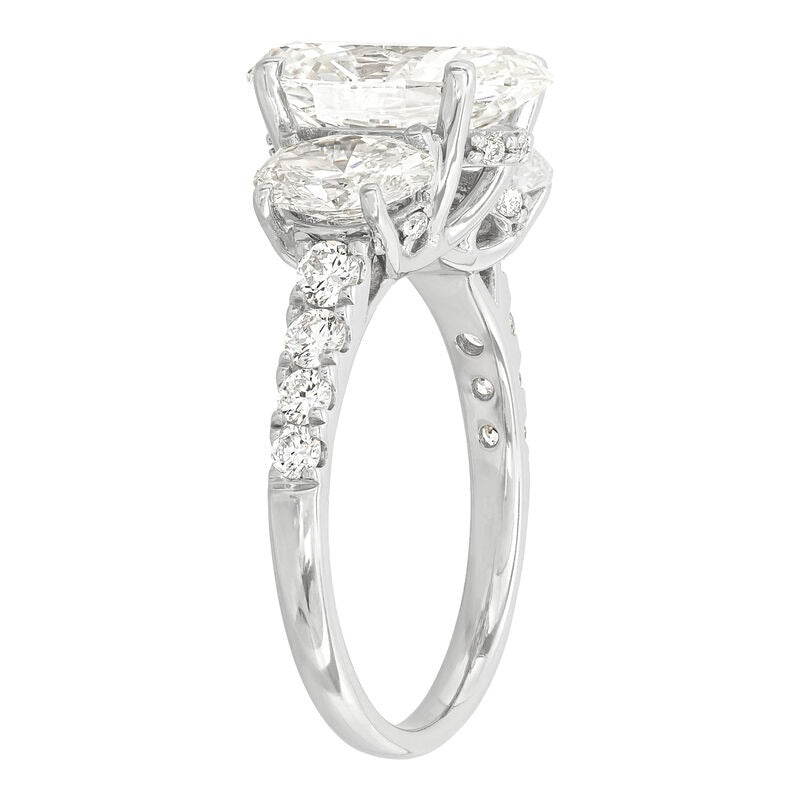 Lab Grown Diamond Engagement Ring