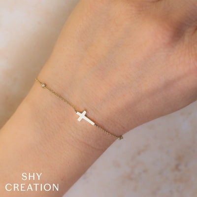 Shy Creation 14K Yellow Gold .03ctw 7" Station Style Diamond Bracelet