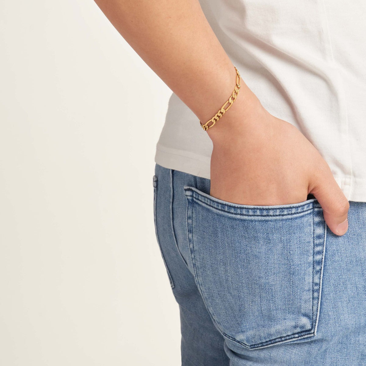 10K Yellow Gold 9" Solid  Figaro Chain